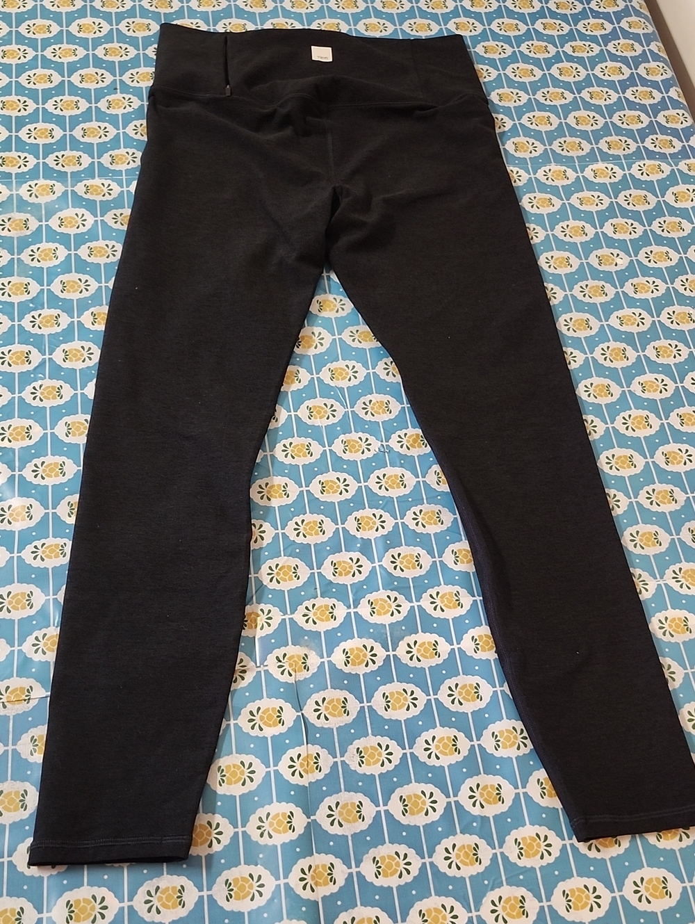 Vuori Black Leggings Seamless Elevation Beautiful a zipper pocket waistband med.
